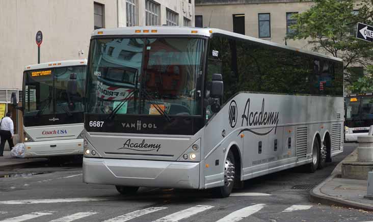 Academy Van Hool C2045 6687